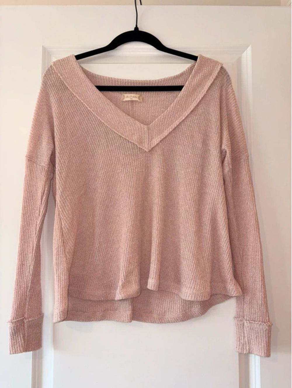 Altar’d State Blush Pink V-Neck Lightweight Knit Sweater XS